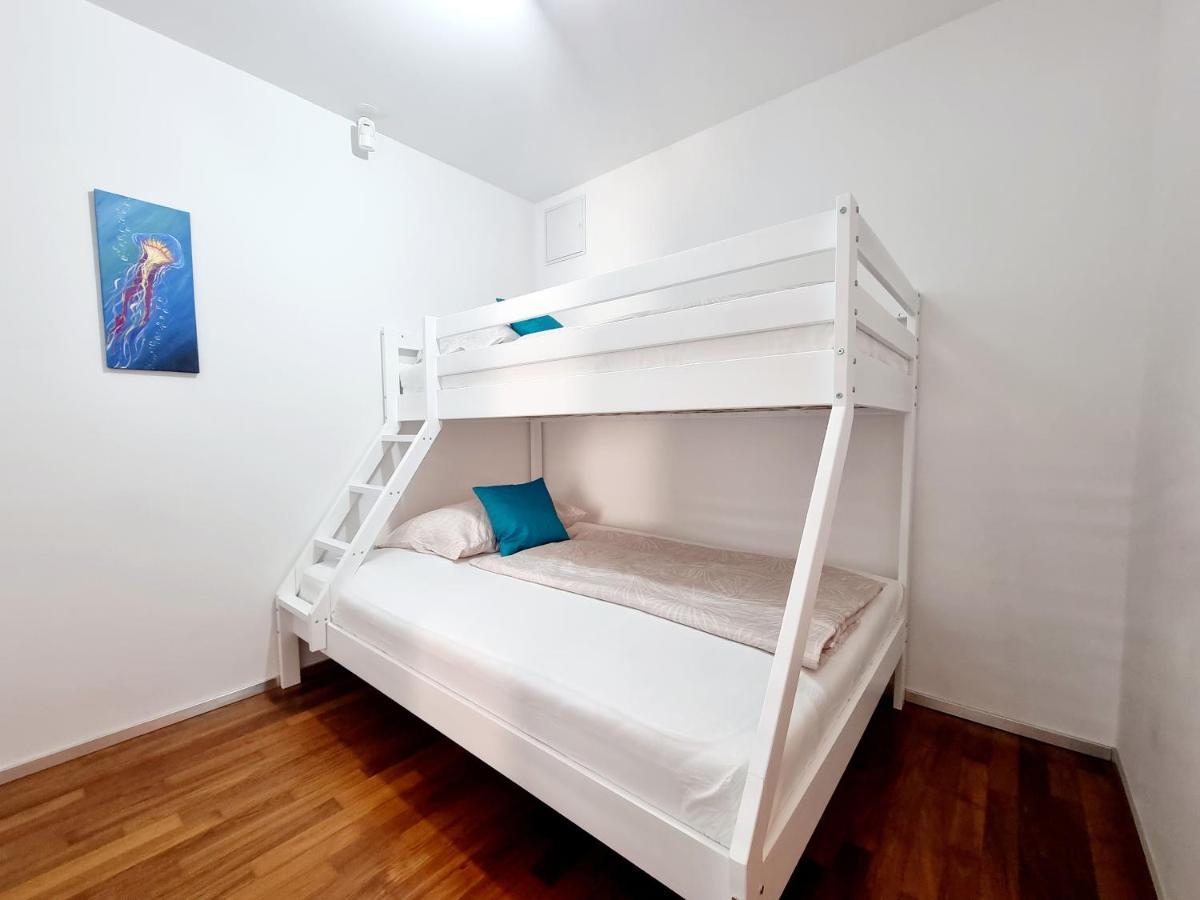 Vip Apartment 포르토로즈 외부 사진