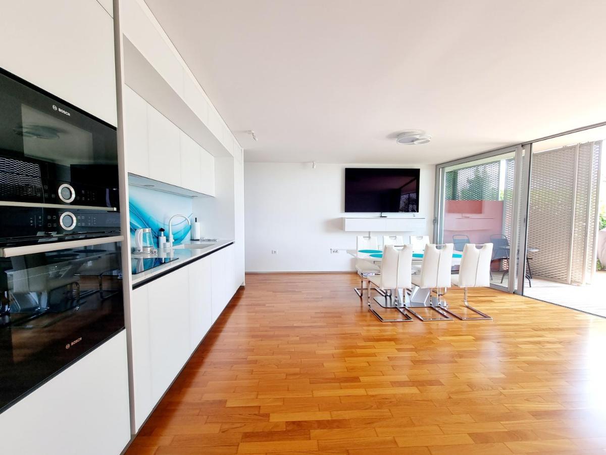 Vip Apartment 포르토로즈 외부 사진
